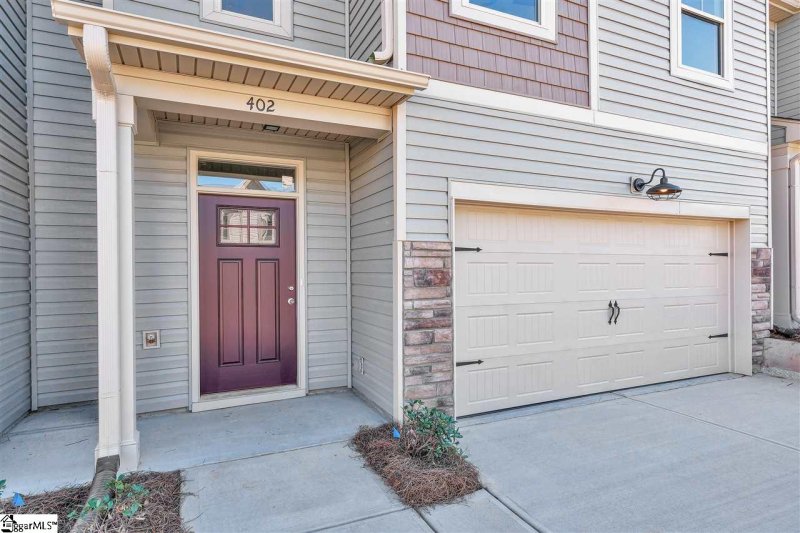 Property image 2 at 402 Cedar Bluff Way, Mauldin, SC 29662