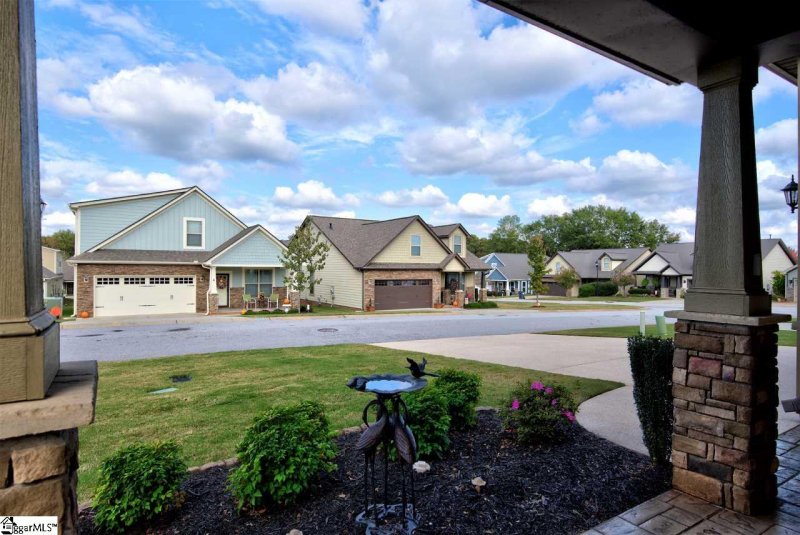 Property image 3 at 3 Bromwell Way, Easley, SC 29642