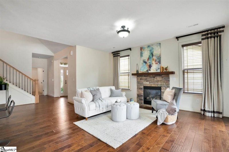 Property image 4 at 26 Litten Way, Greenville, SC 29615