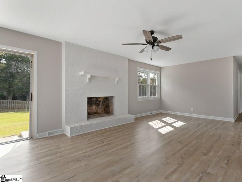 Property image 2 at 4206 Old Buncombe Road, Greenville, SC 29617