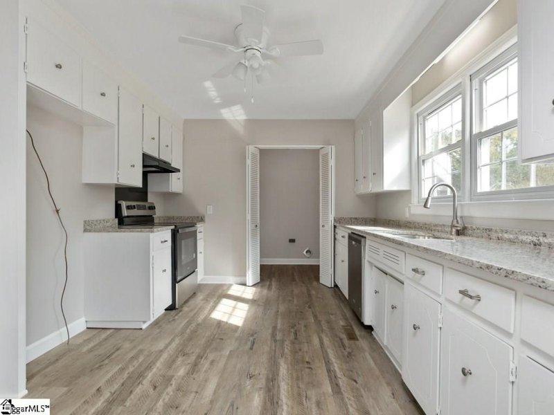 Property image 3 at 4206 Old Buncombe Road, Greenville, SC 29617