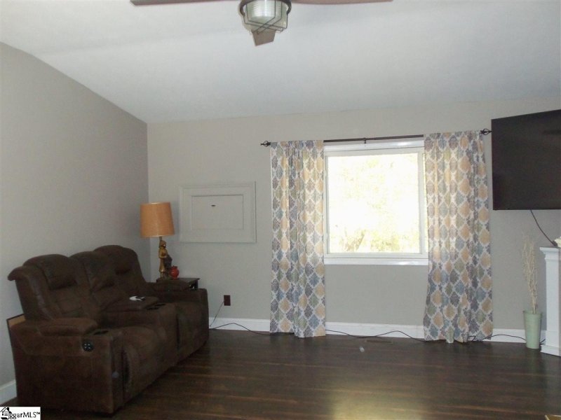Property image 3 at 118 Wendfield Drive, Travelers Rest, SC 29690