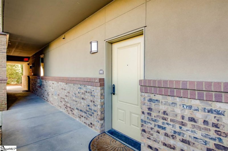 Property image 2 at 101 Watermarke Lane, Anderson, SC 29625