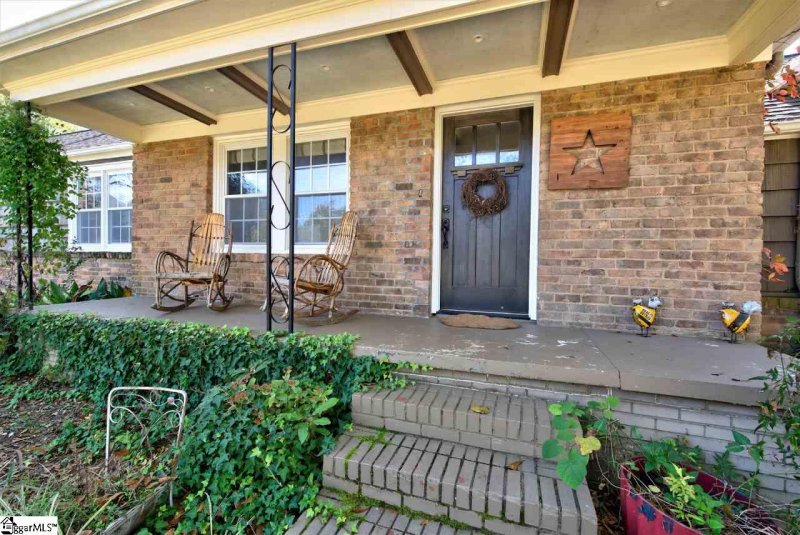 Property image 4 at 106 Patrol Club Road, Greenville, SC 29609