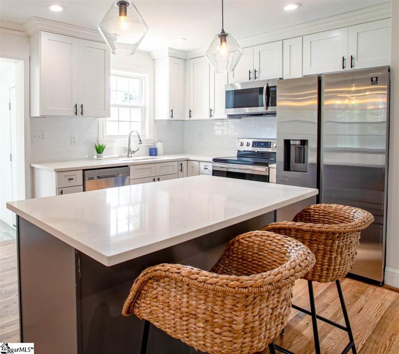 Property image 5 at 102 Bradley Boulevard, Greenville, SC 29609