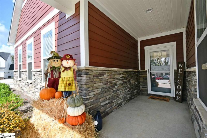 Property image 5 at 301 Bevy Court, Greer, SC 29650