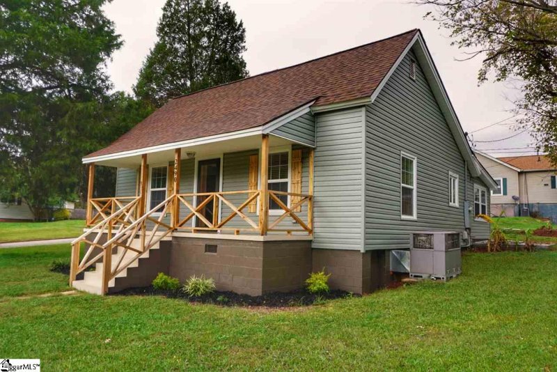 Property image 2 at 2490 Racing Road, Greer, SC 29651