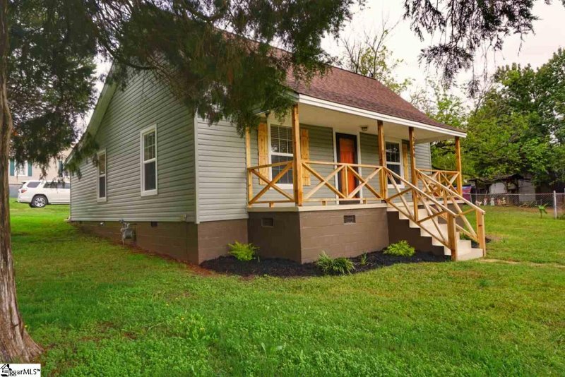 Property image 3 at 2490 Racing Road, Greer, SC 29651