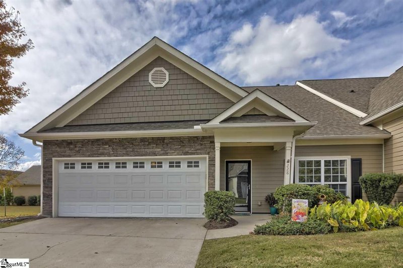 Property image 2 at 228 Louisville Drive, Greenville, SC 29607