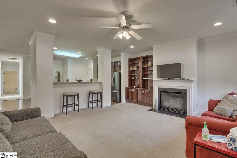 Property image 5 at 228 Louisville Drive, Greenville, SC 29607