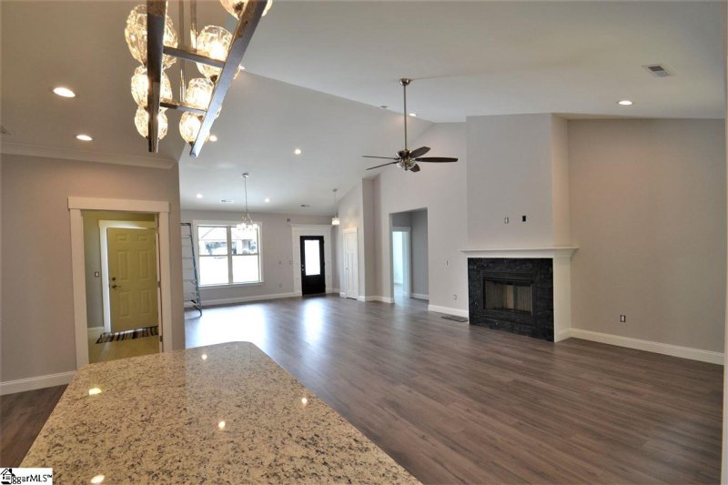 Property image 4 at 460 Risen Star Drive, Boiling Springs, SC 29316