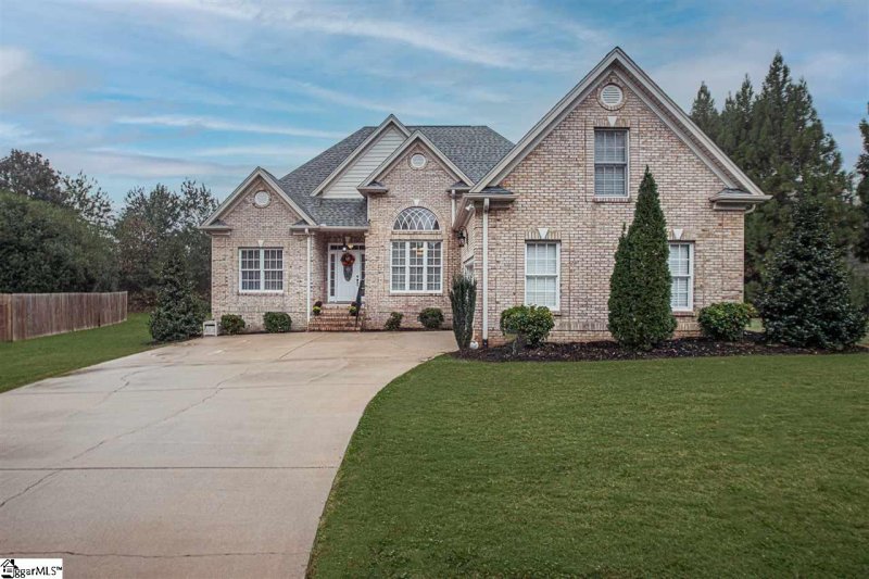 181 Bradford Crossing Drive