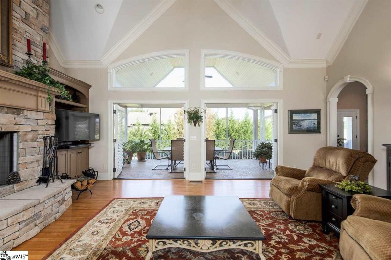 Property image 4 at 38 Shore Vista Lane, Greer, SC 29651