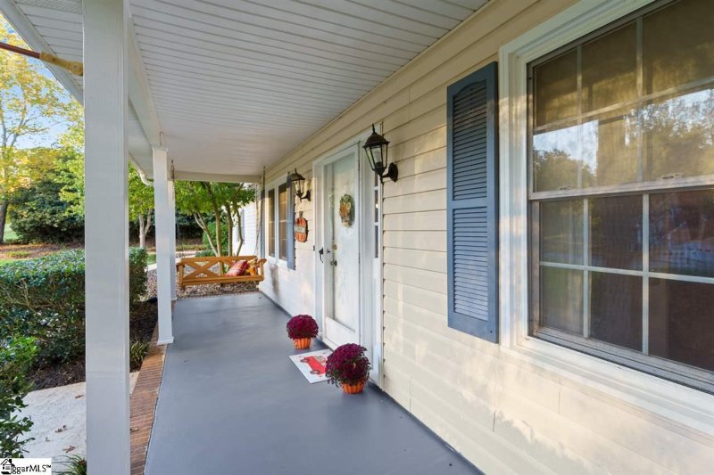 Property image 3 at 305 Warrington Drive, Easley, SC 29642