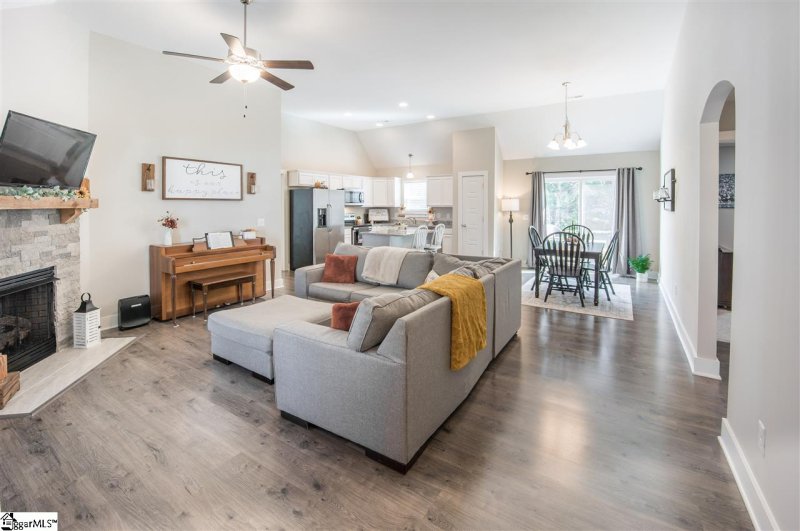 Property image 5 at 112 Dream Court, Liberty, SC 29657