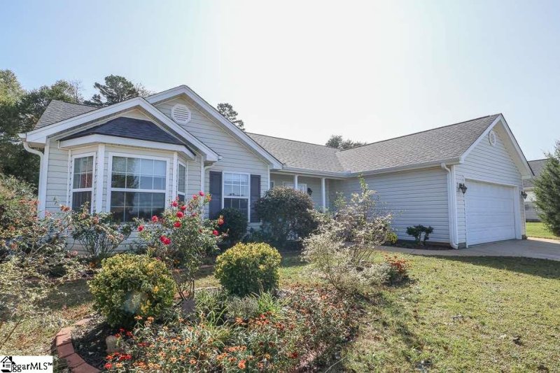 Property image 2 at 117 Glastonbury Drive, Greer, SC 29651