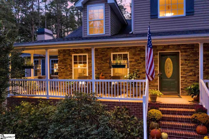 Property image 2 at 11 Prince Williams Court, Simpsonville, SC 29681