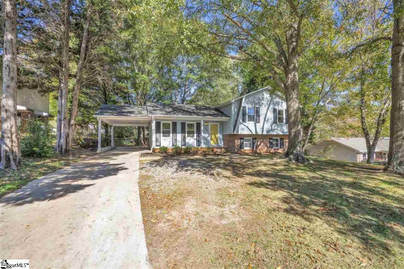 Property image 2 at 225 Brookmere Road, Simpsonville, SC 29681