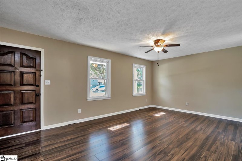 Property image 3 at 225 Brookmere Road, Simpsonville, SC 29681