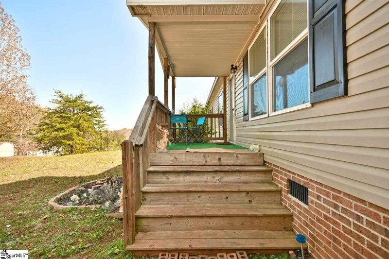 Property image 3 at 115 Loblolly Court, Easley, SC 29640