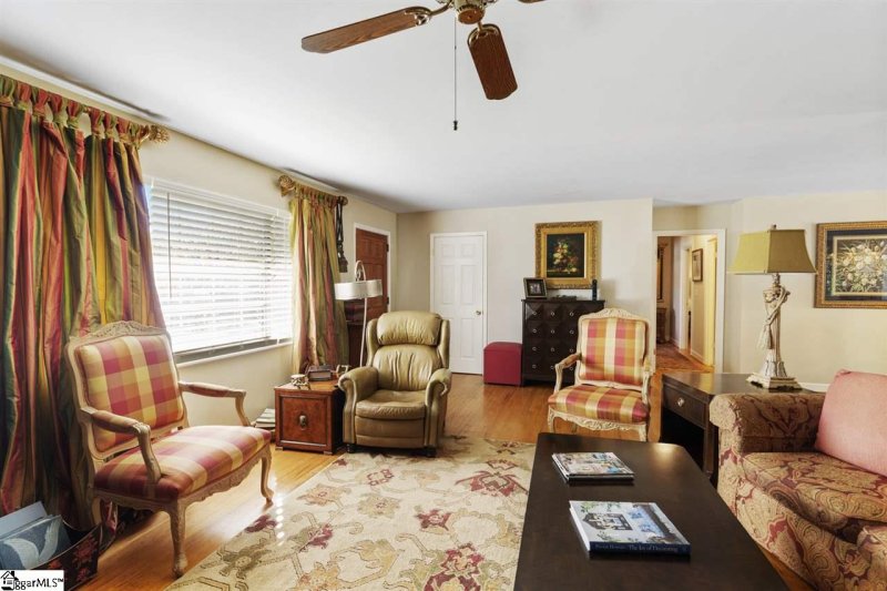 Property image 5 at 16 Capewood Court, Greenville, SC 29609