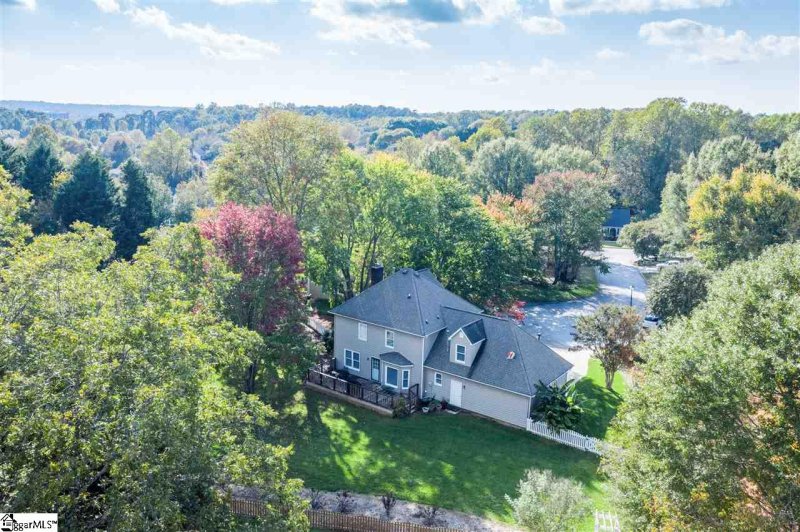 Property image 3 at 6 Creek Lane, Greenville, SC 29607