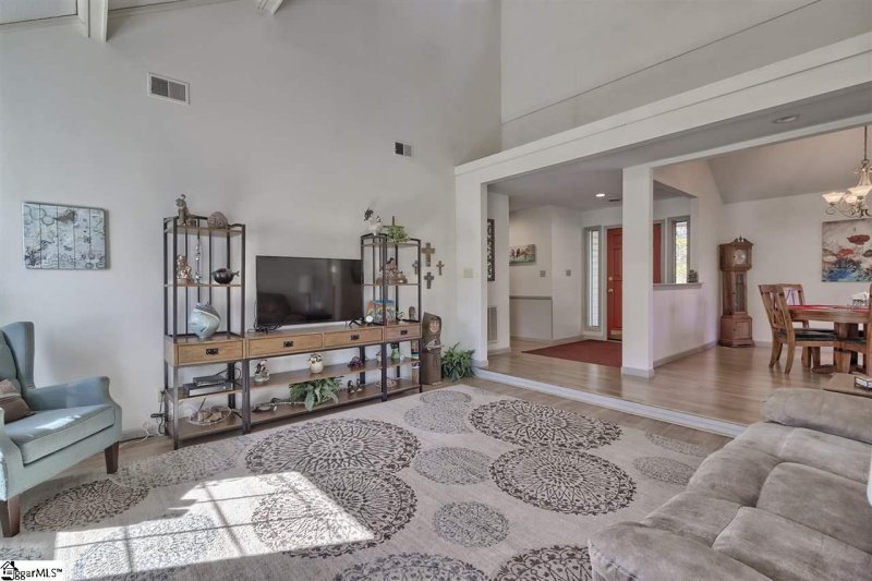 Property image 3 at 136 Chestnut Lake Drive, Inman, SC 29349