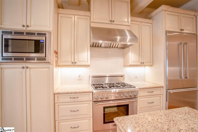 Property image 3 at 168 Ridgeland Drive, Greenville, SC 29601