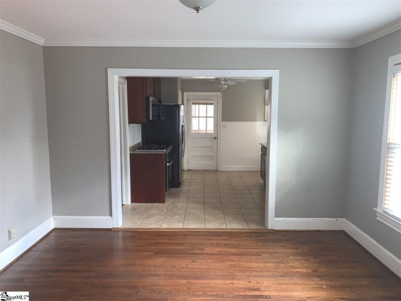 Property image 3 at 111 Carolina Avenue, Greenville, SC 29607