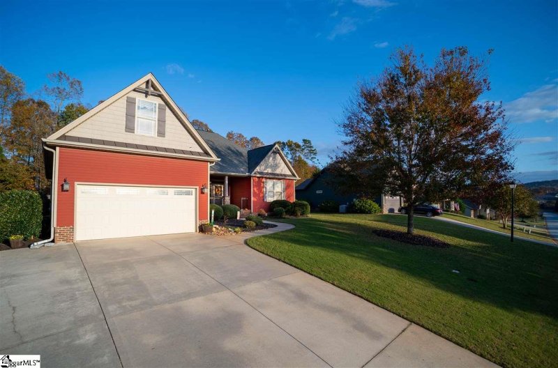 Property image 3 at 416 Tineke Way, Travelers Rest, SC 29690