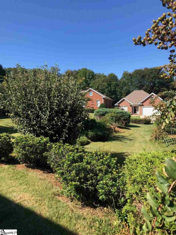 Property image 5 at 305 Redspire Drive, Greenville, SC 29617