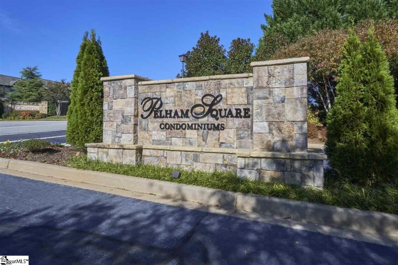 Property image 2 at 303 Pelham Square Way, Greer, SC 29650