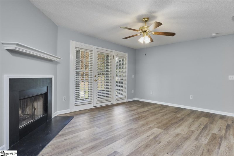 Property image 3 at 303 Pelham Square Way, Greer, SC 29650