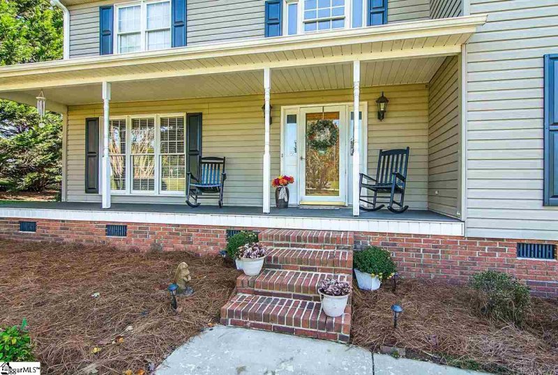 Property image 2 at 3 Carnoustie Court, Campobello, SC 29322