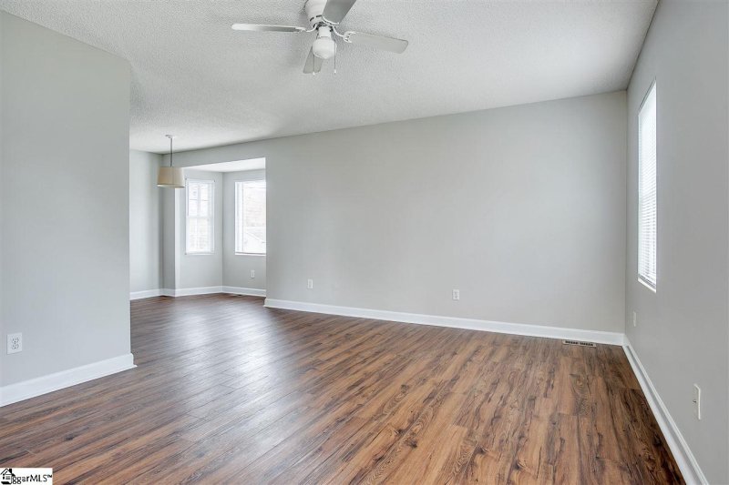 Property image 5 at 100 New Hope Street, Greenville, SC 29611-6411