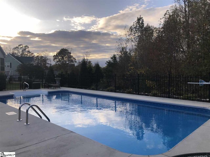 Property image 3 at 14 Setting Sun Lane, Travelers Rest, SC 29690