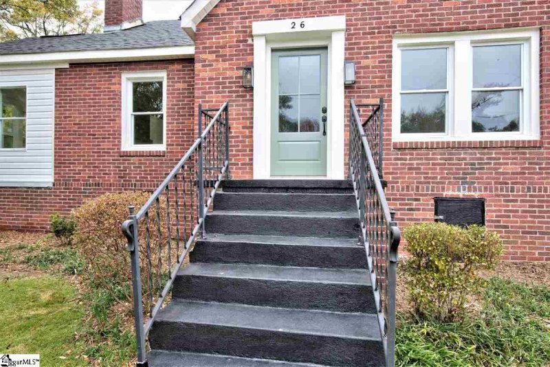 Property image 3 at 26 Harrington Avenue, Greenville, SC 29607
