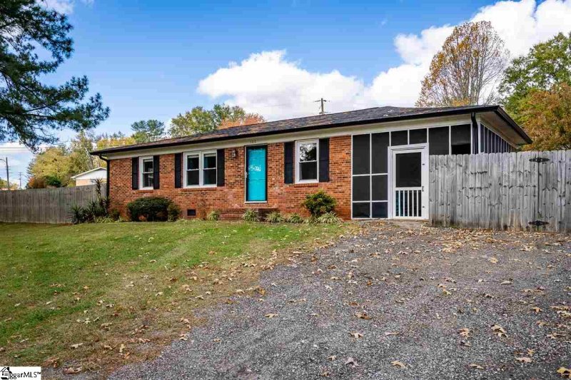 Property image 2 at 120 Belmont Circle, Easley, SC 29642