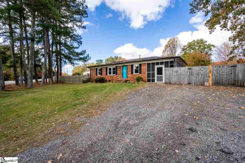 Property image 3 at 120 Belmont Circle, Easley, SC 29642