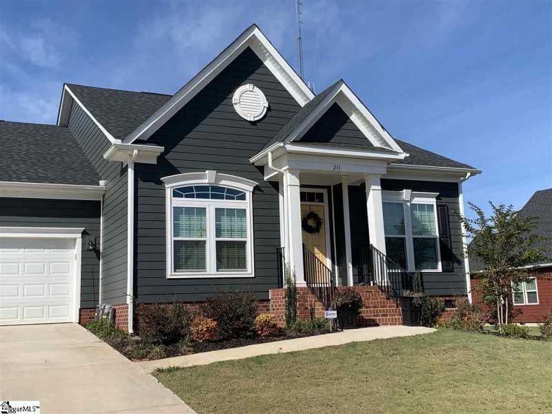 Property image 2 at 211 Edwin Ellis Drive, Greer, SC 29651