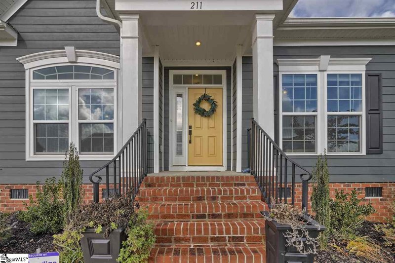 Property image 3 at 211 Edwin Ellis Drive, Greer, SC 29651