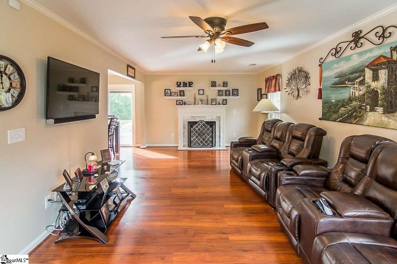 Property image 3 at 716 Sugar Maple Court, Fountain Inn, SC 29644