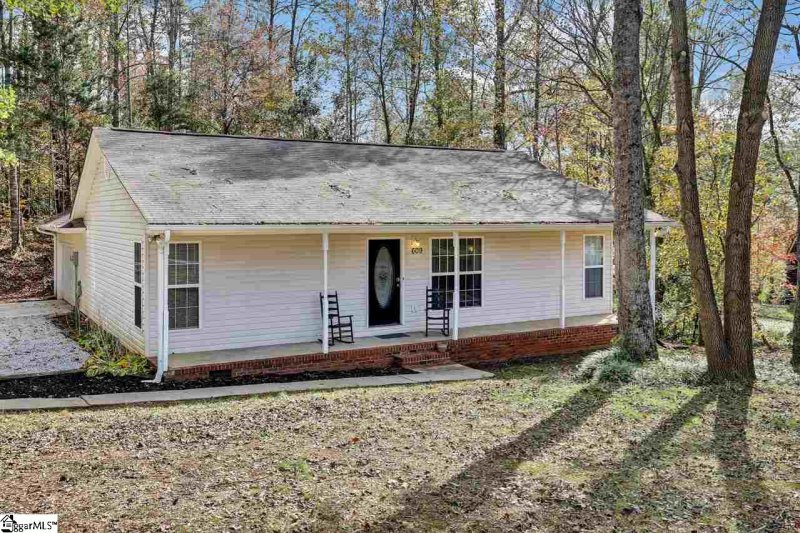 Property image 2 at 609 Sentell Road, Greenville, SC 29611