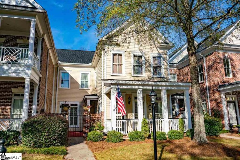 8 Rivoli Lane