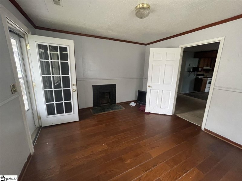 Property image 2 at 5 Henderson Street, Greenville, SC 29611