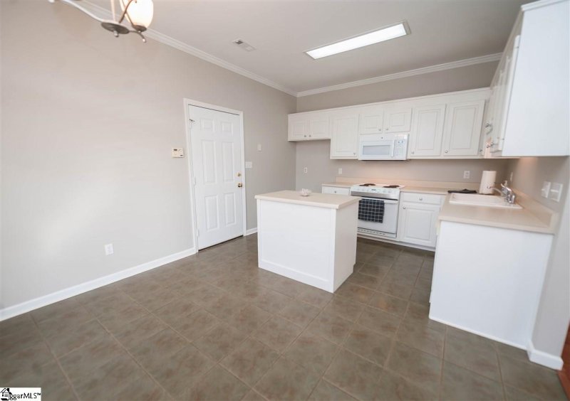 Property image 2 at 421 Rambling Rose Way, Moore, SC 29360