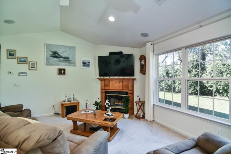 Property image 5 at 5 Tigris Way, Greenville, SC 29607