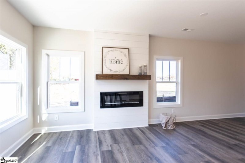 Property image 4 at 130 PARK Avenue, Greer, SC 29651