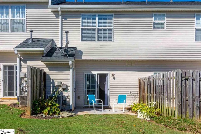 Property image 2 at 604 Graythorn Lane, Greenville, SC 29607