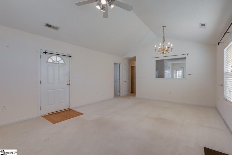 Property image 3 at 306 Woodruff Park Lane, Simpsonville, SC 29681